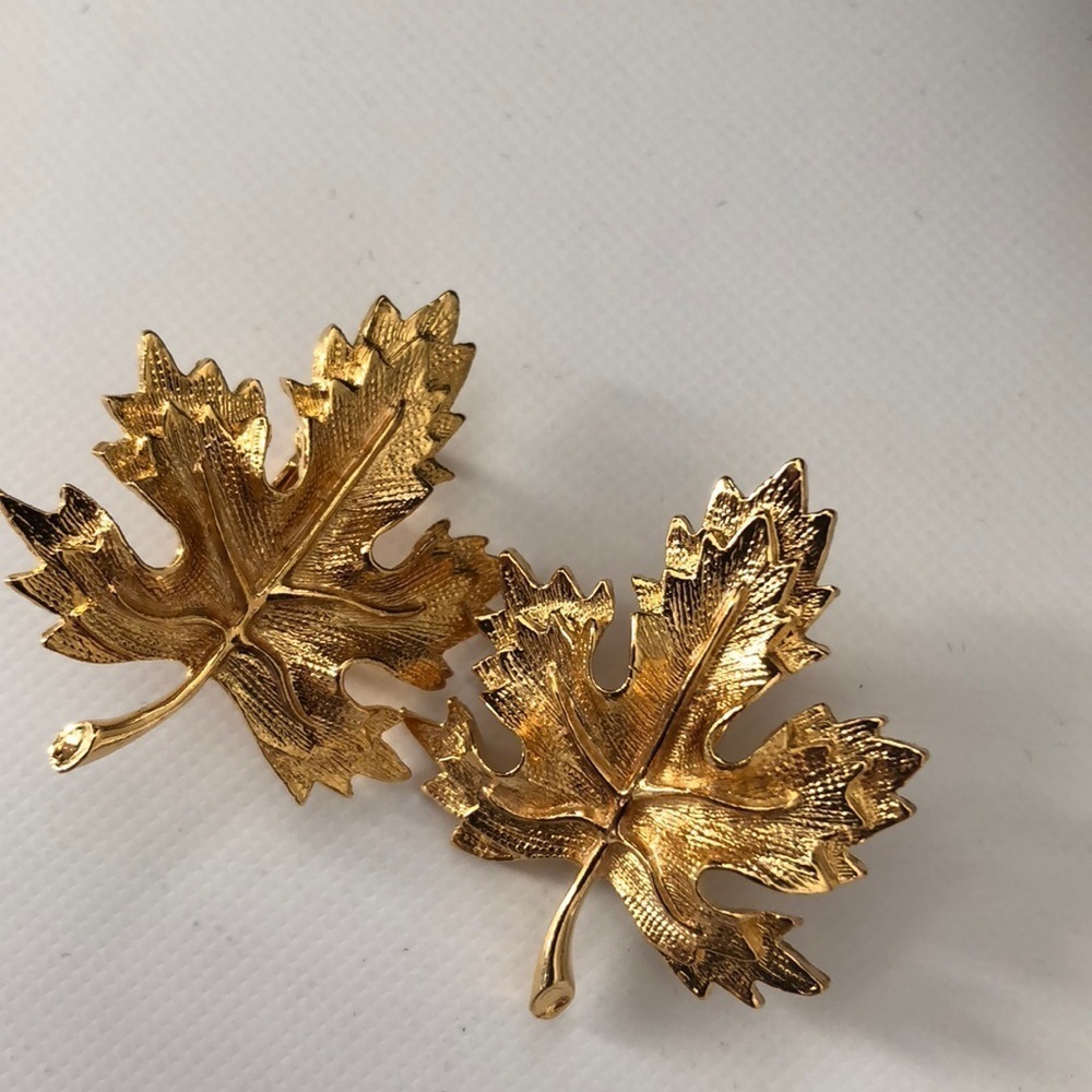 Maple Leaf Vintage Earrings